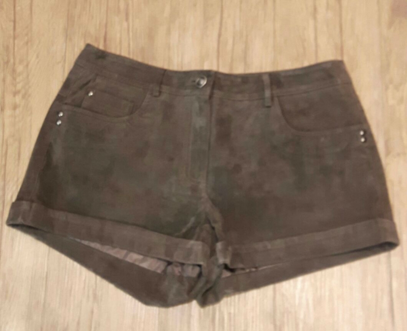 Shorts Couro