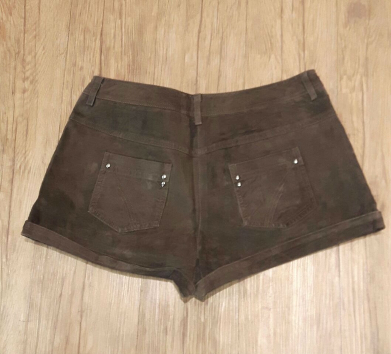Shorts Couro
