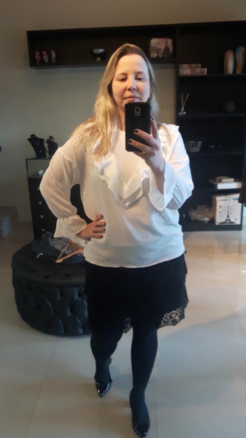 Blusa babados